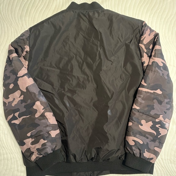 Truth by Republic black and camouflage winter bomber jacket - Picture 2 of 11